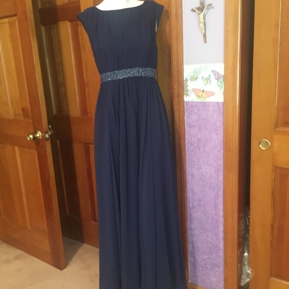 Aidan Mattox Dresses & Skirts - A long evening dress